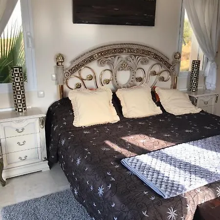 Guesthouse Πανσιόν Μαρμπέλλα