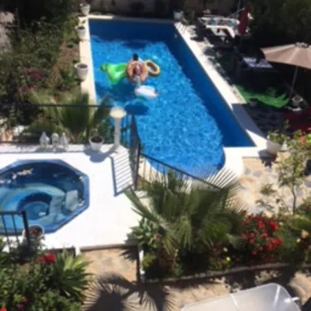 Πανσιόν Guesthouse Μαρμπέλλα