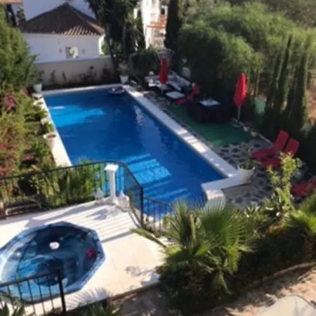 Πανσιόν Guesthouse