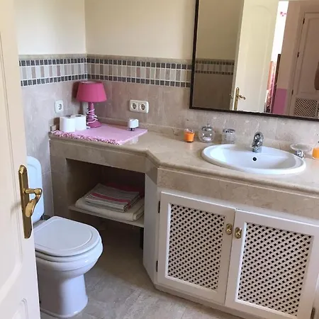 Guesthouse Πανσιόν *
