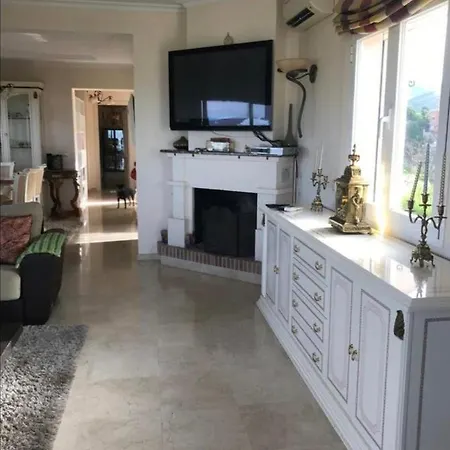 Πανσιόν Guesthouse *